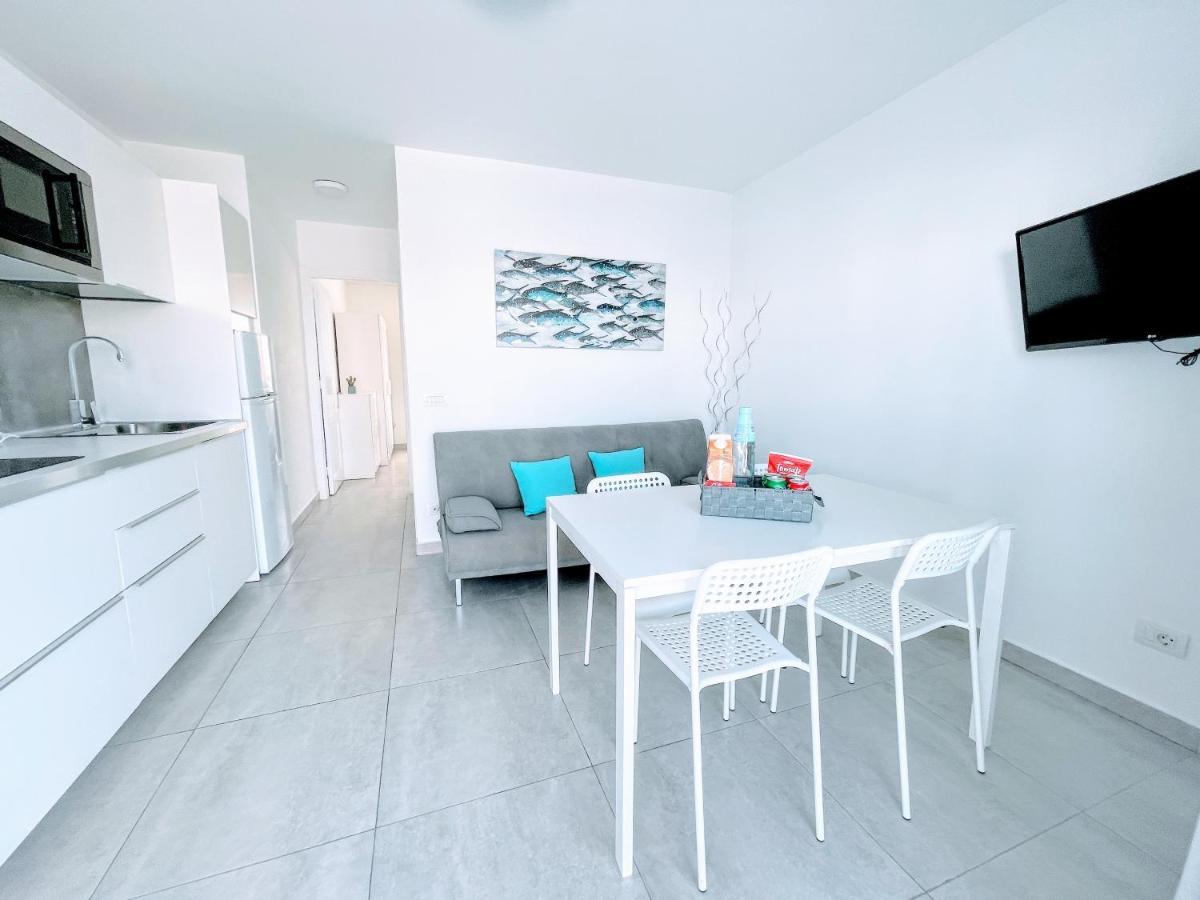 Blue Island Pool View & Wi-Fi By Irent Fuerteventura Apartment Corralejo Exterior foto